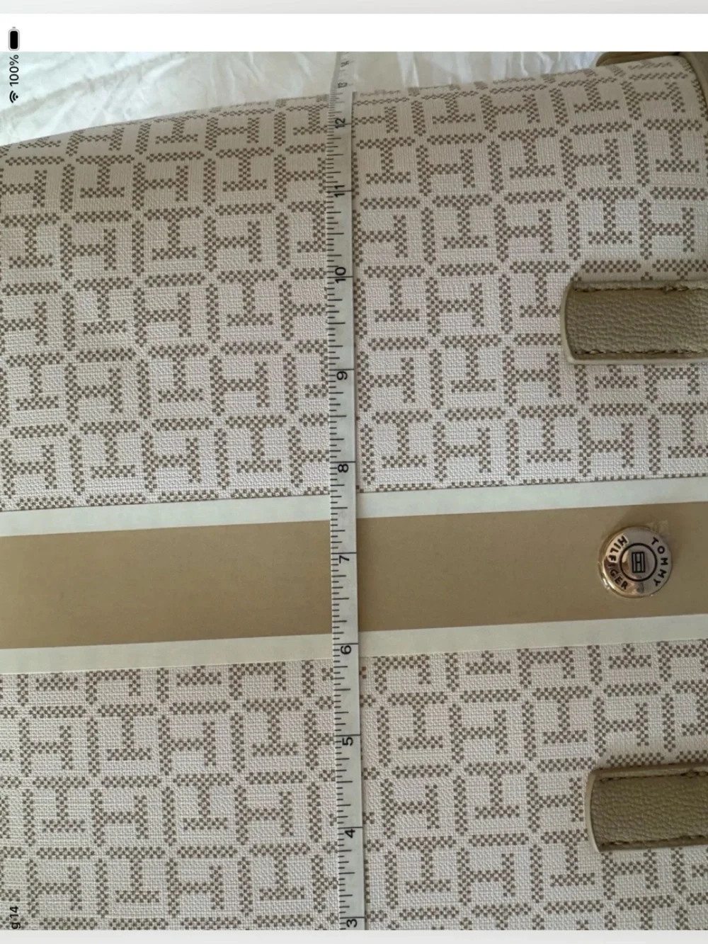 Tommy Hilfiger stylish beige